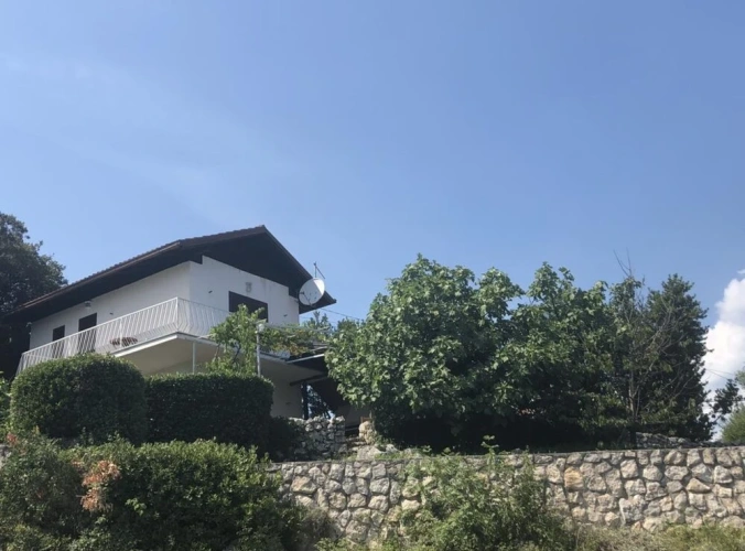 2 Bedrooms Cottage