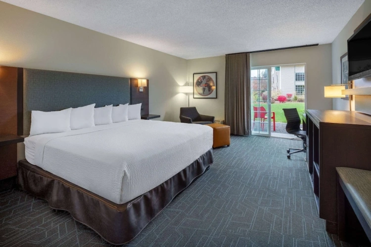 Double room with courtyard view