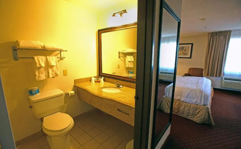 Best Western Cypress Inn & Suites