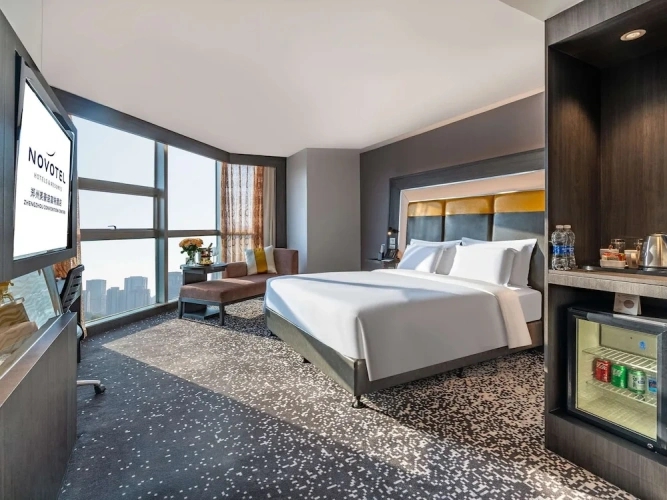 Superior Double room with city view