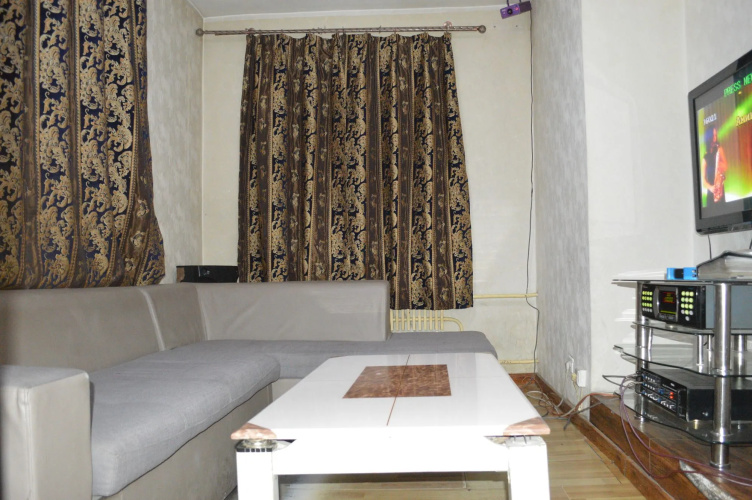 Land Hotel