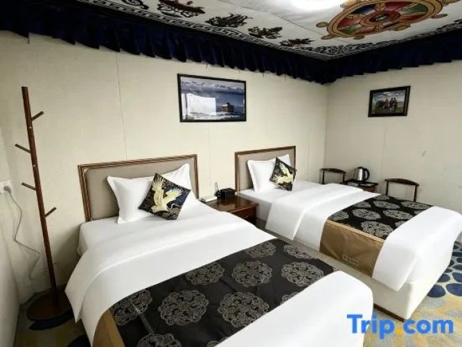 Standard Twin room with sunset view