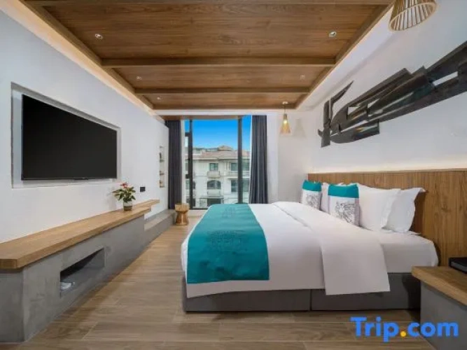 2 Bedrooms Double Suite