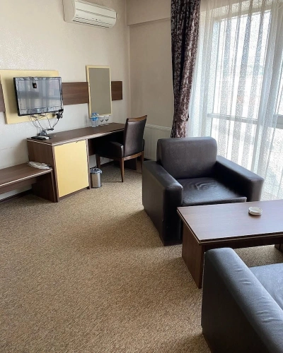 Deluxe Suite