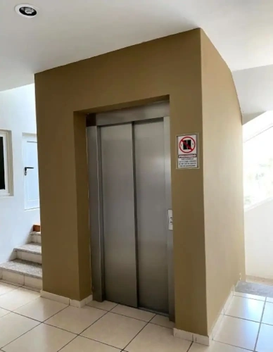 3 Bedrooms Standard Family room with balcony