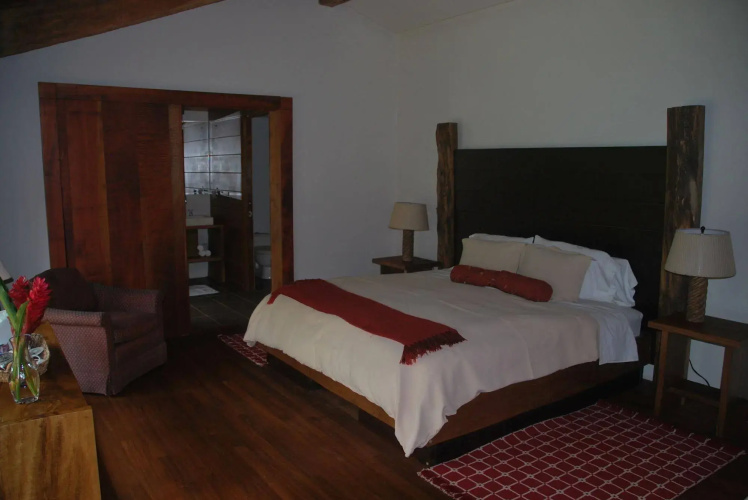 Poas Volcano Lodge