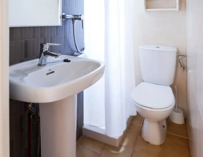 1 Bedroom Double Bungalow