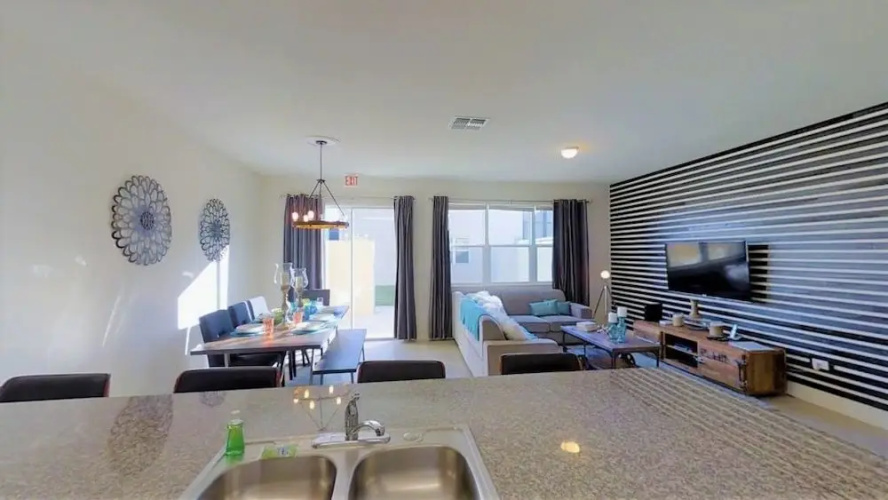 ACO FUN – 4 bd Townhome (1610)