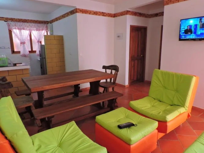 Sextuple Apartment