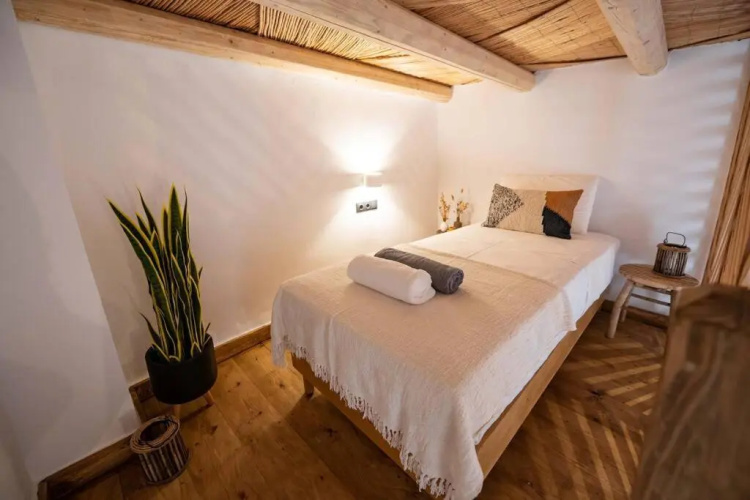 CasaCarma II, private pool, boho design, tradition