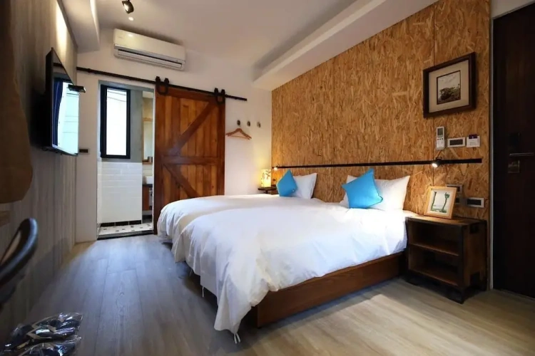 Comfort Twin room with balcony and with mountain view