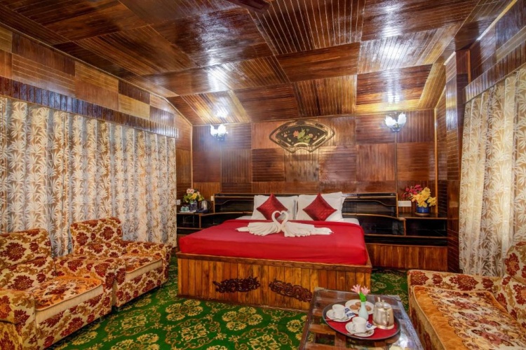 Luxury Quadruple room
