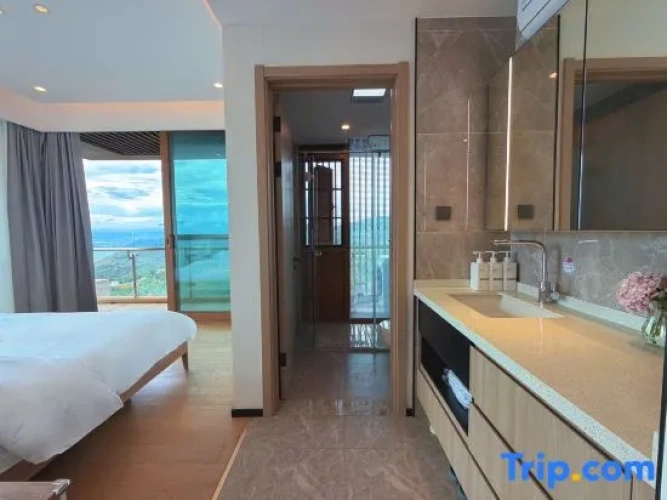 2 Bedrooms Duplex Villa with lake view