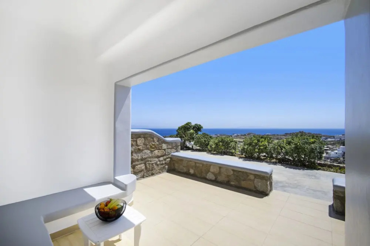 Oniropetra Apartaments