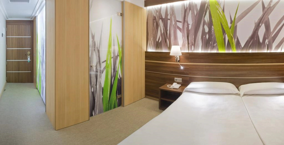 KAKTUS Hotel Volga