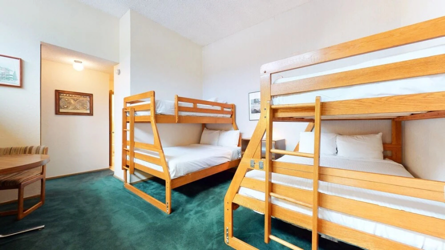 Summit 32 2 Bedrooms 2 Bathrooms Condo