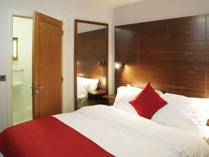 No window Twin room