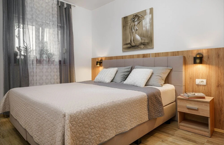 "air-conditioned Apartment on the Ground Floor With 2 Bedrooms"