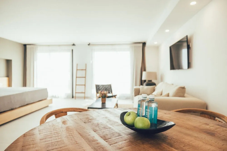 Cala Lanuza Suites