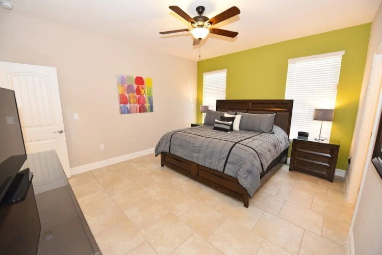 5165 Oakburne Avenue,Over view