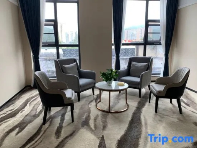 Sancai Hotel