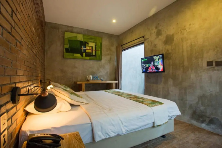 Bali Breezz Hotel