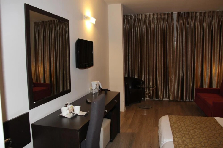 Restal Hotel