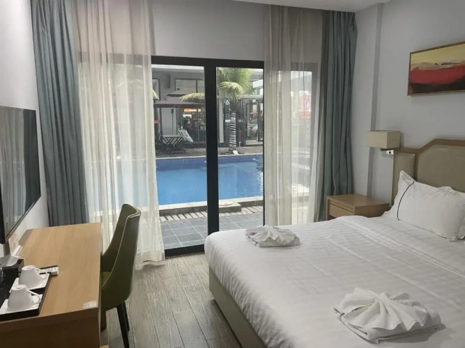 Deluxe Suite