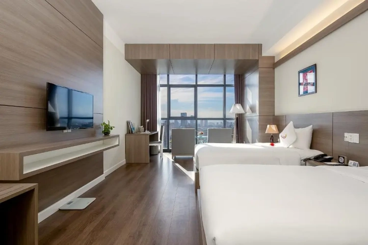 Superior Twin room with city view