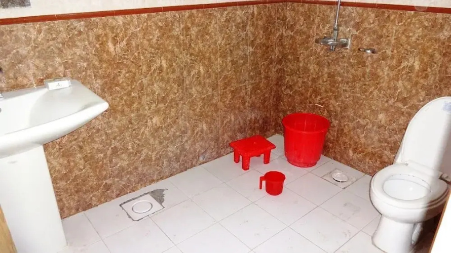 Centurian Hotel Naran
