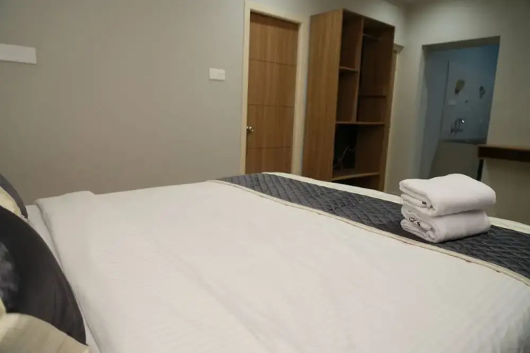 Elegant Residency