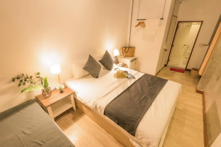 Economy Studio
