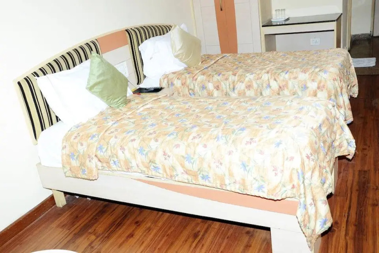 Hotel Yatri Nivas