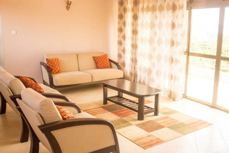 Lake Breeze House