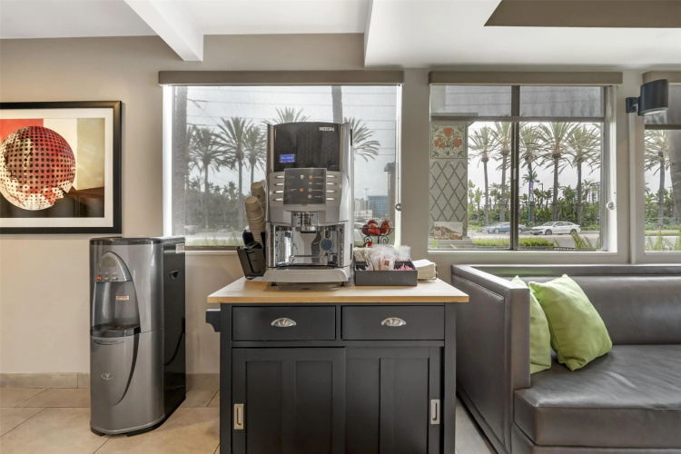 Best Western Plus Pavilions