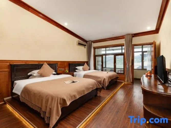 Standard Family room with balcony
