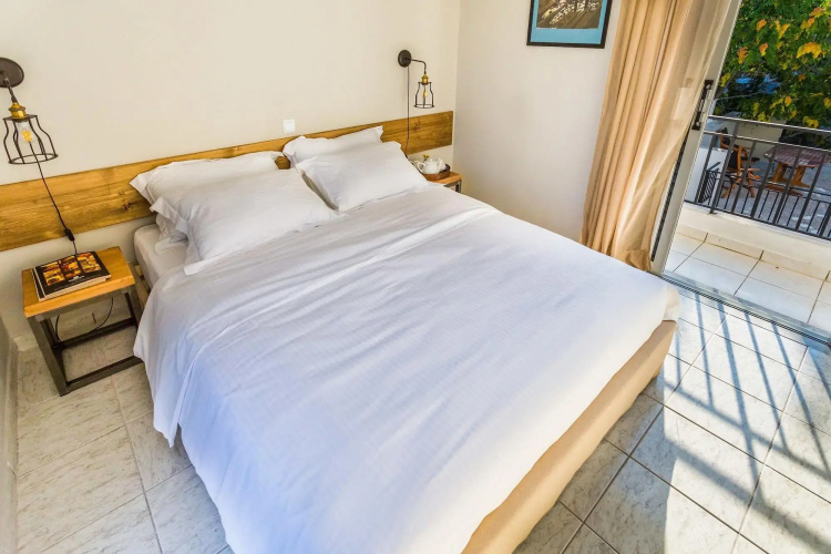 Aris Athens Suites
