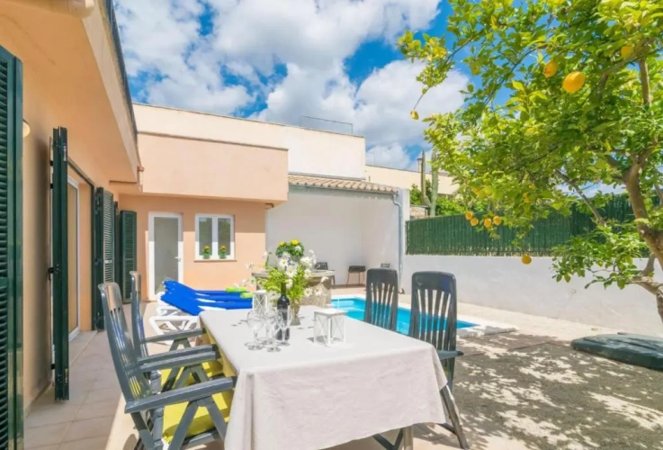 3 Bedrooms Cottage