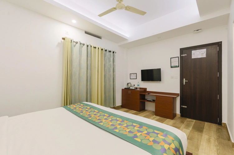 Economy room