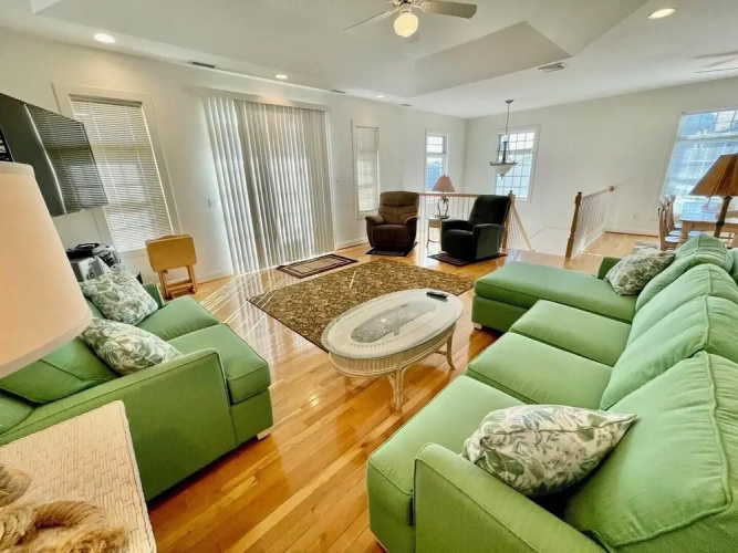 Clayton Street 17B