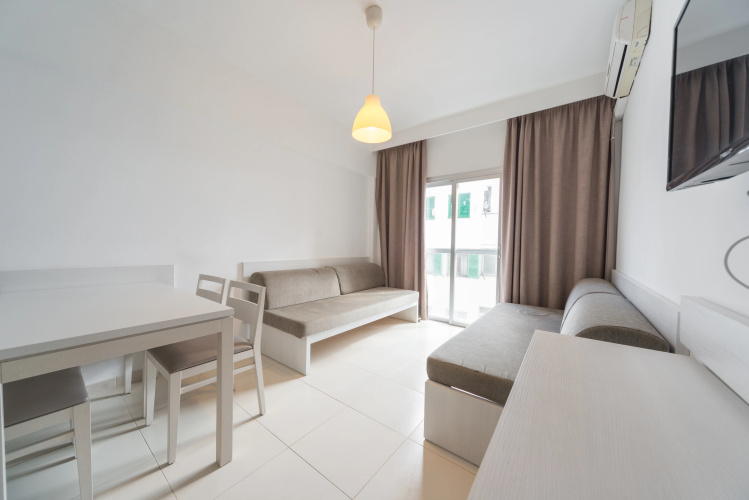 Apartamentos Embat