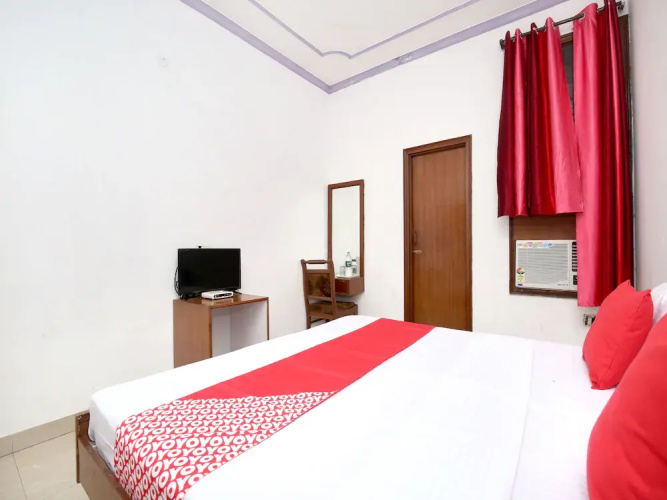 City Hotel