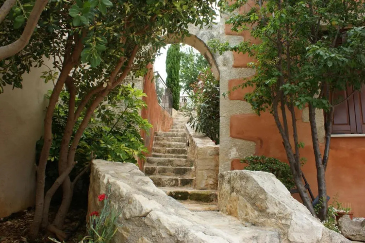 Rodanthi Guesthouse