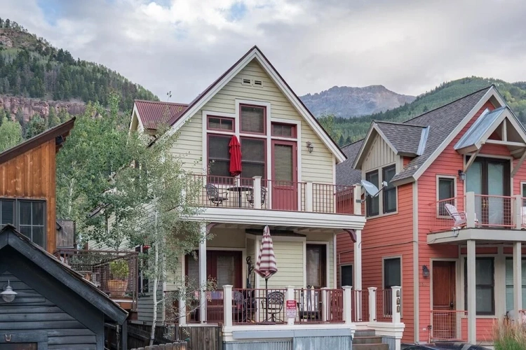 Cottage with balcony