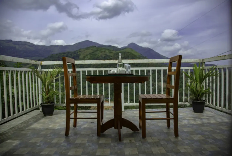 Moonline Resort