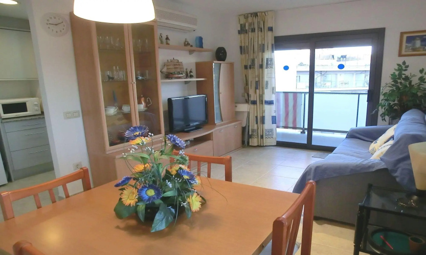 104652 - Apartment in Lloret de Mar