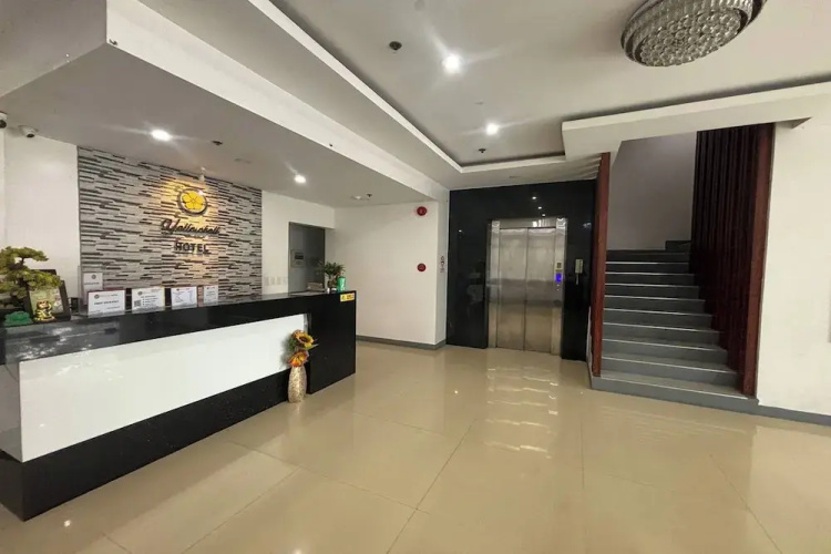 Yellowbell Hotel