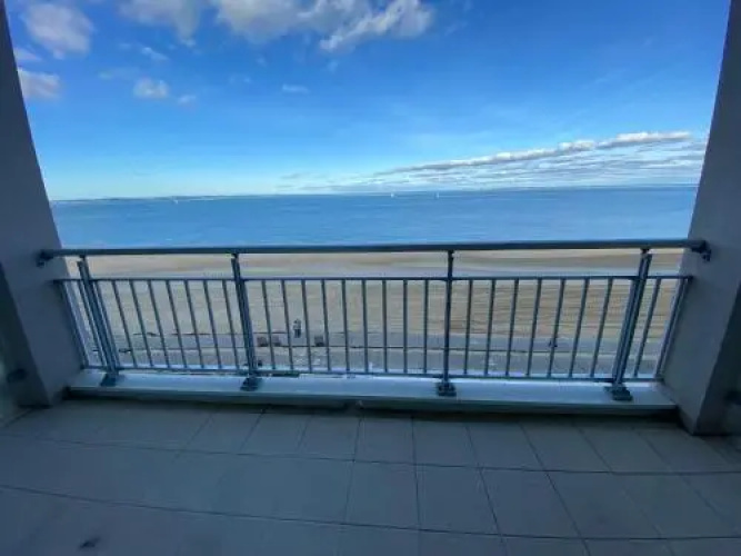 Apartment Vue Mer - Direct a la Plage