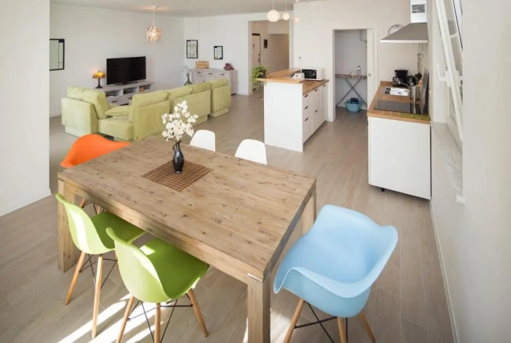 2 Bedrooms Apartment