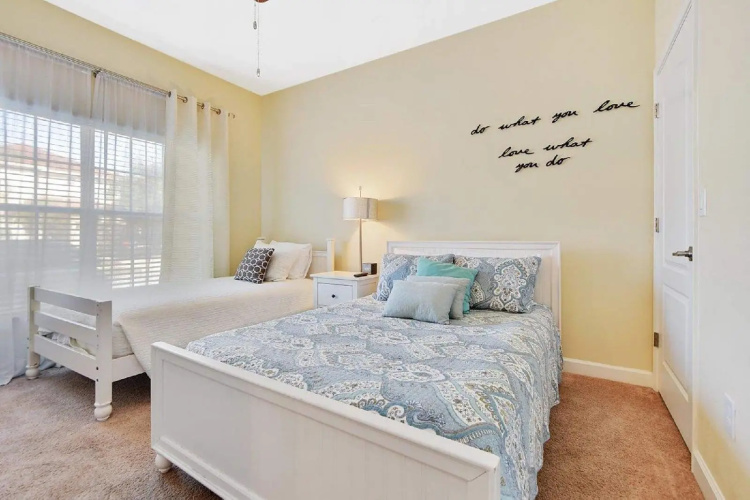 Lake View Paradise